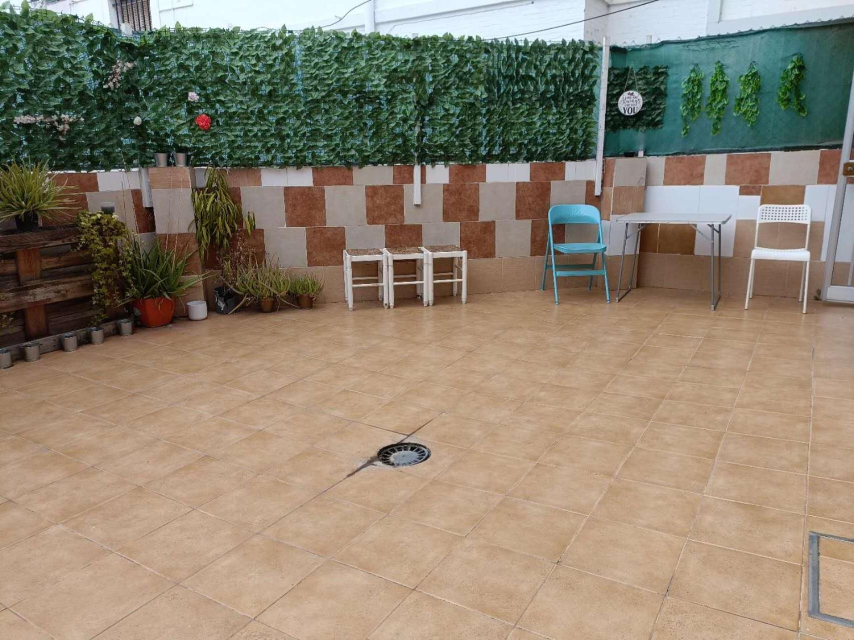 8 Mins Walk To Train Station Cost Youth Appartement